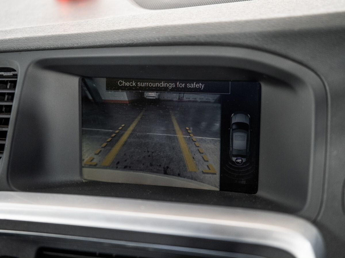 Volvo S60 2012 - фото автомобиля
