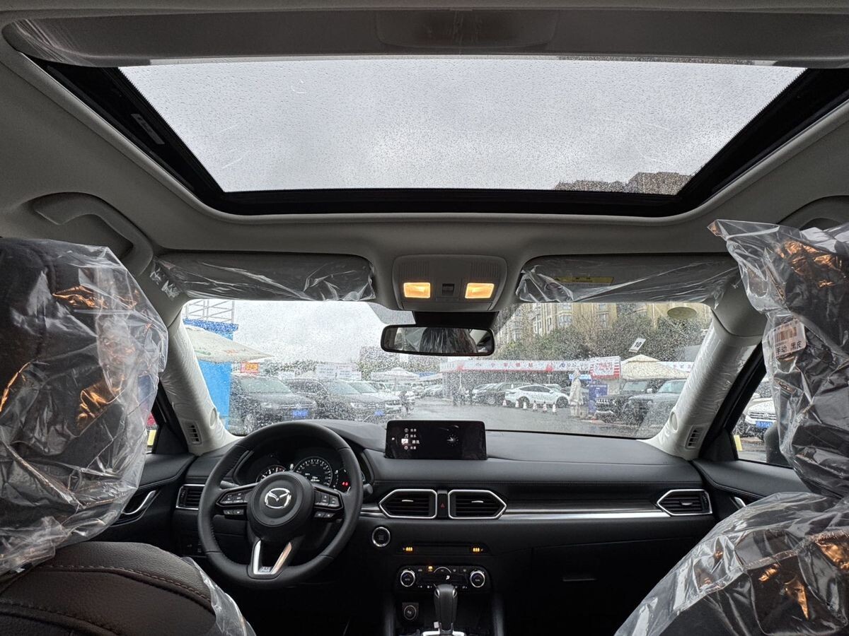 Mazda CX-5 2025 - фото автомобиля