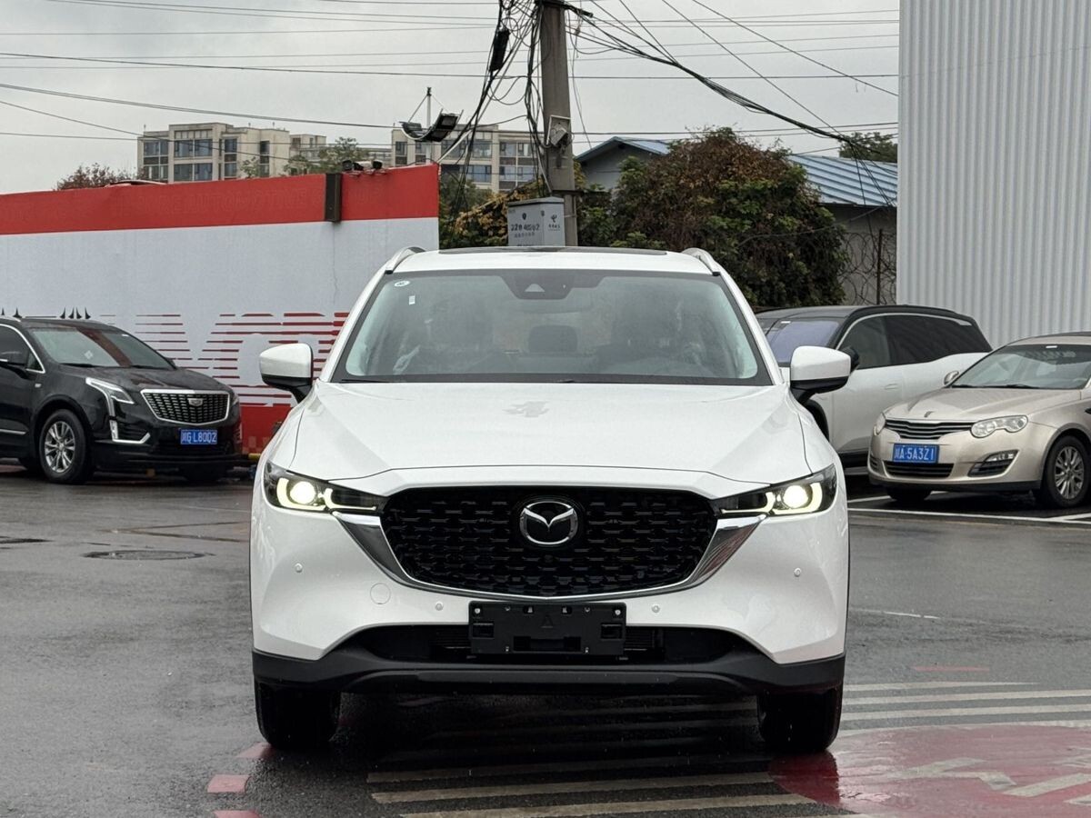 Mazda CX-5 2025 - фото автомобиля