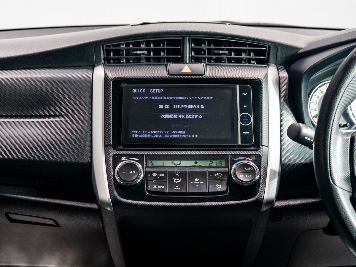 Toyota Corolla Fielder 2012 - фото автомобиля