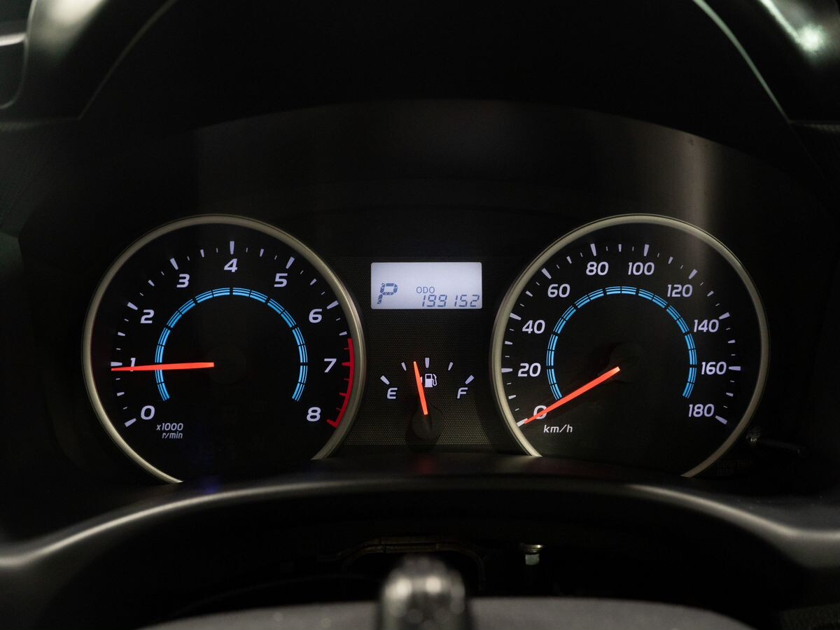 Toyota Wish 2009 - фото автомобиля