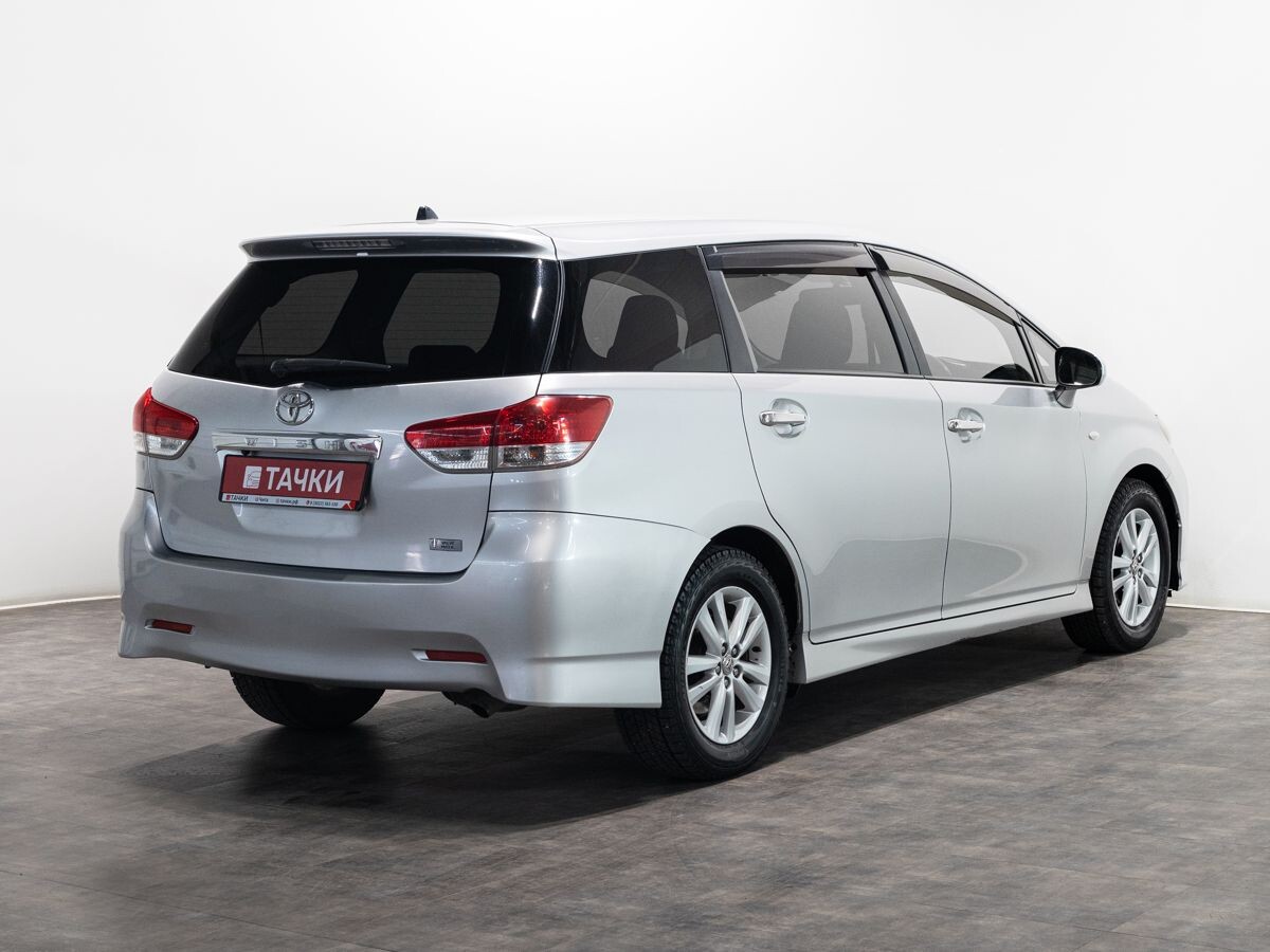 Toyota Wish 2009 - фото автомобиля