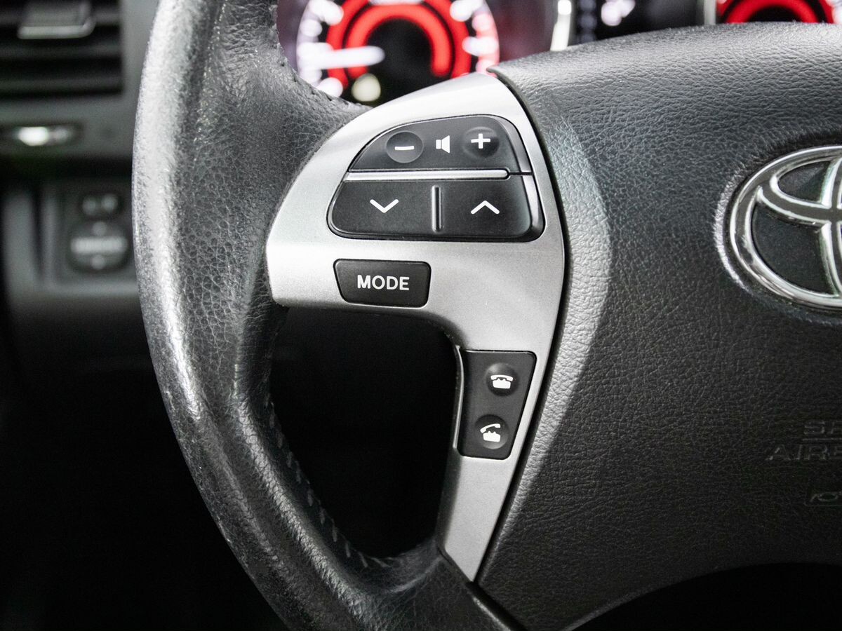 Toyota Highlander 2012 - фото автомобиля
