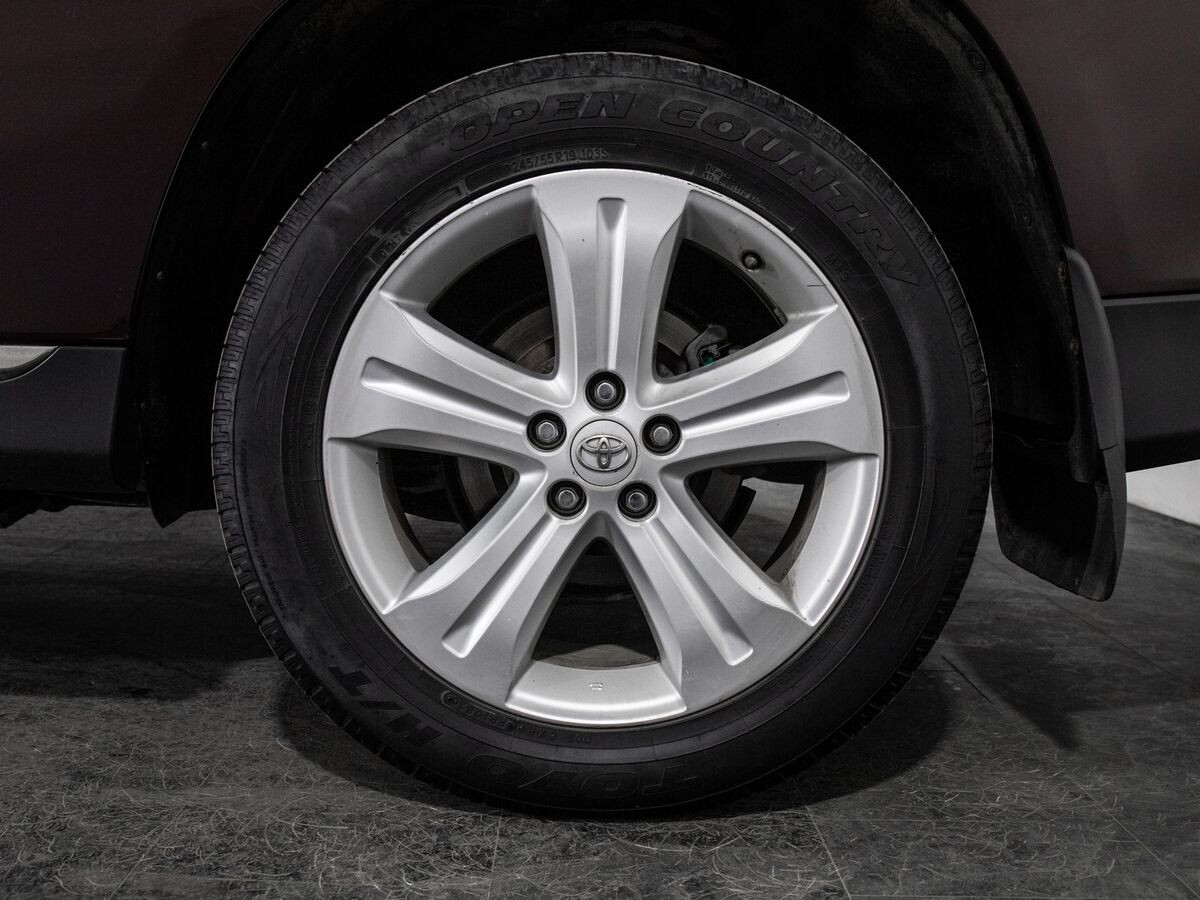 Toyota Highlander 2012 - фото автомобиля
