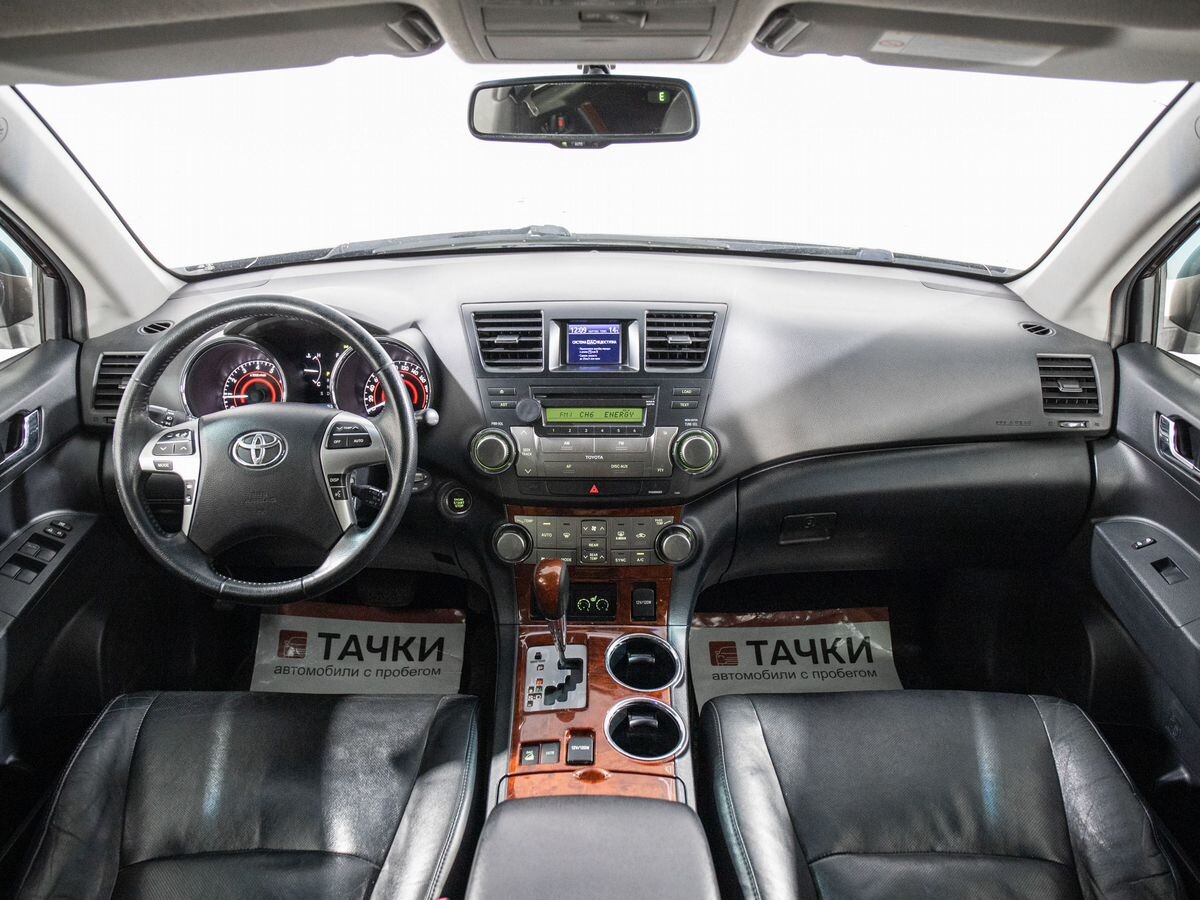 Toyota Highlander 2012 - фото автомобиля