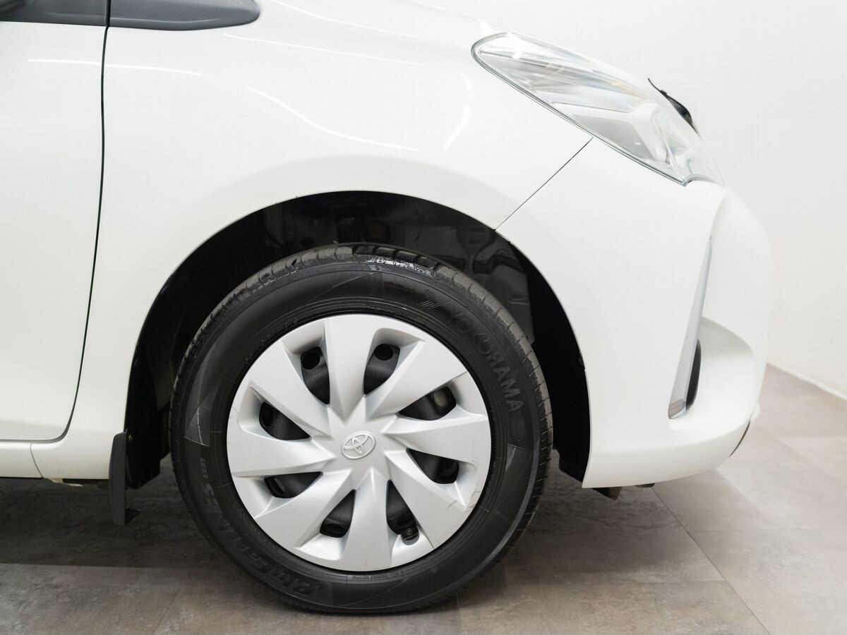 Toyota Vitz 2019 - фото автомобиля