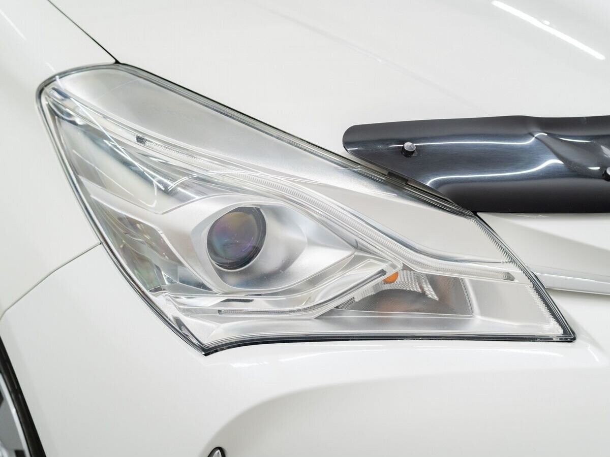Toyota Vitz 2019 - фото автомобиля