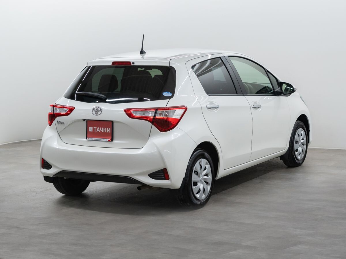Toyota Vitz 2019 - фото автомобиля