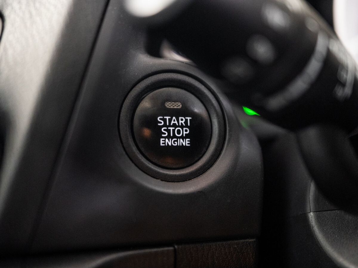 Mazda Axela 2014 - фото автомобиля