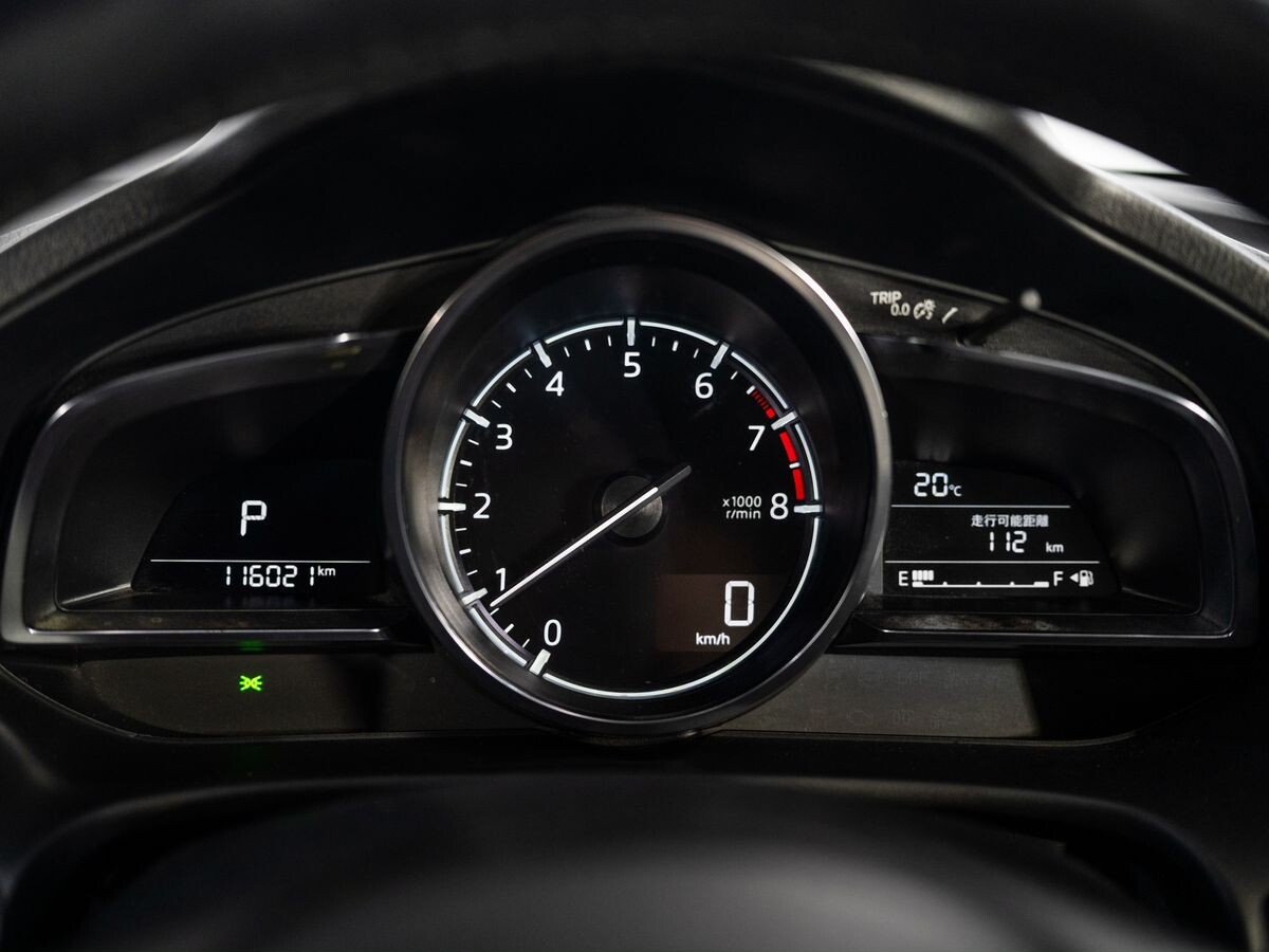 Mazda Axela 2017 - фото автомобиля