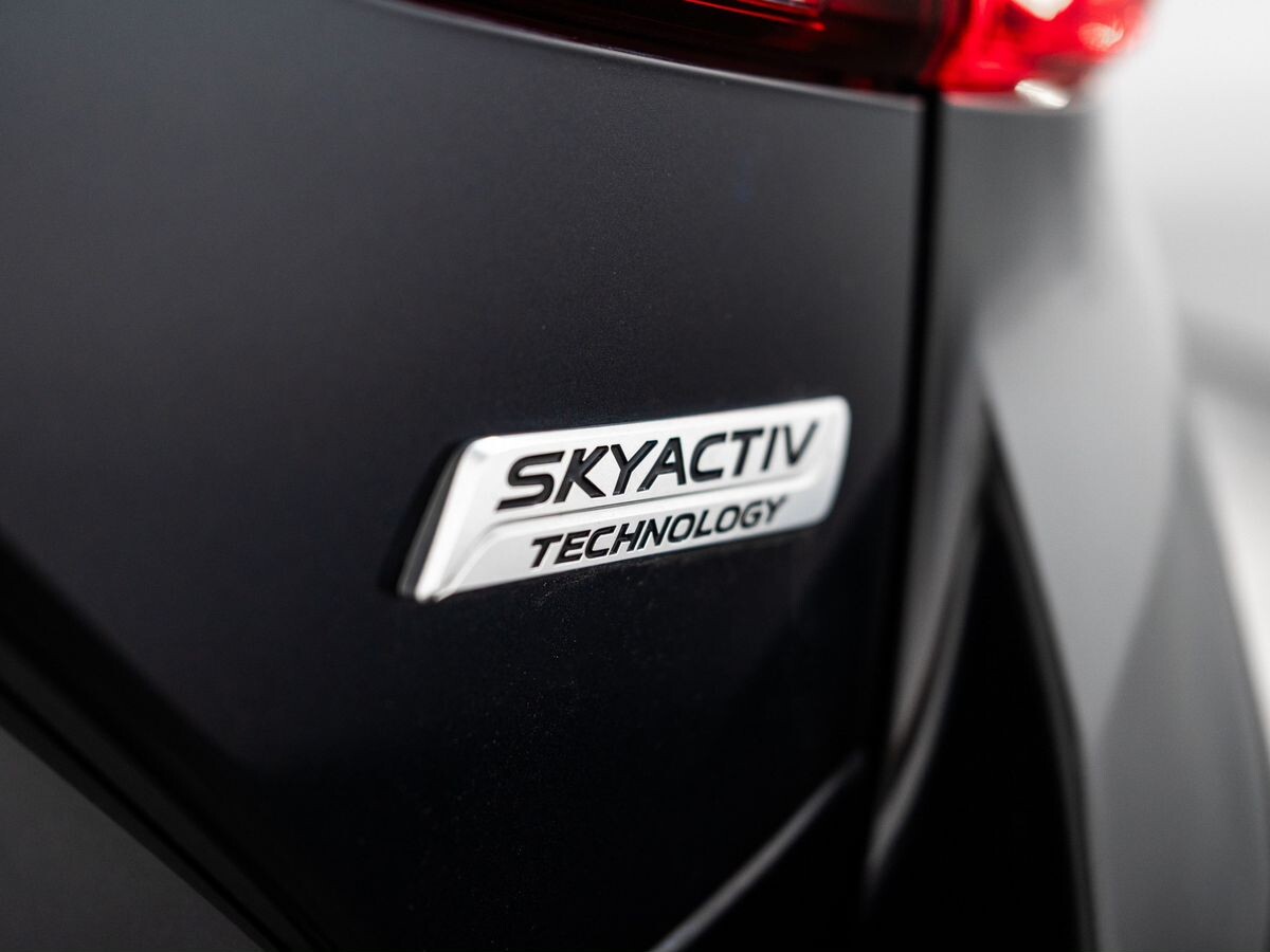 Mazda Axela 2017 - фото автомобиля