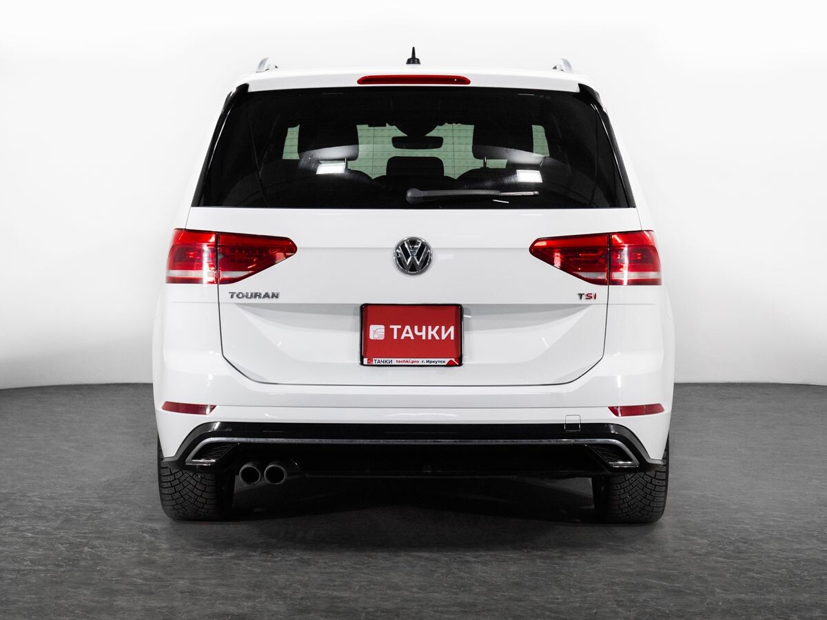 Volkswagen Touran 2017 - фото автомобиля
