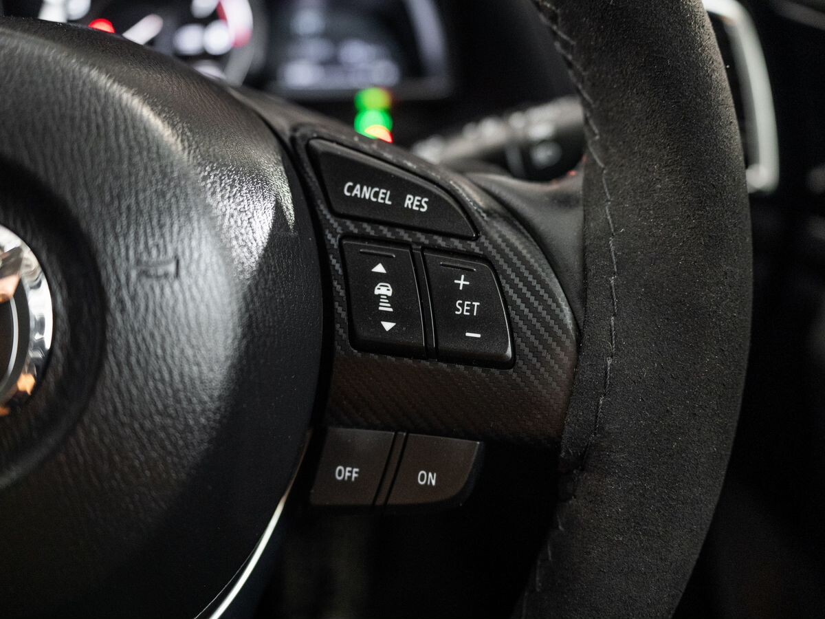 Mazda Axela 2015 - фото автомобиля