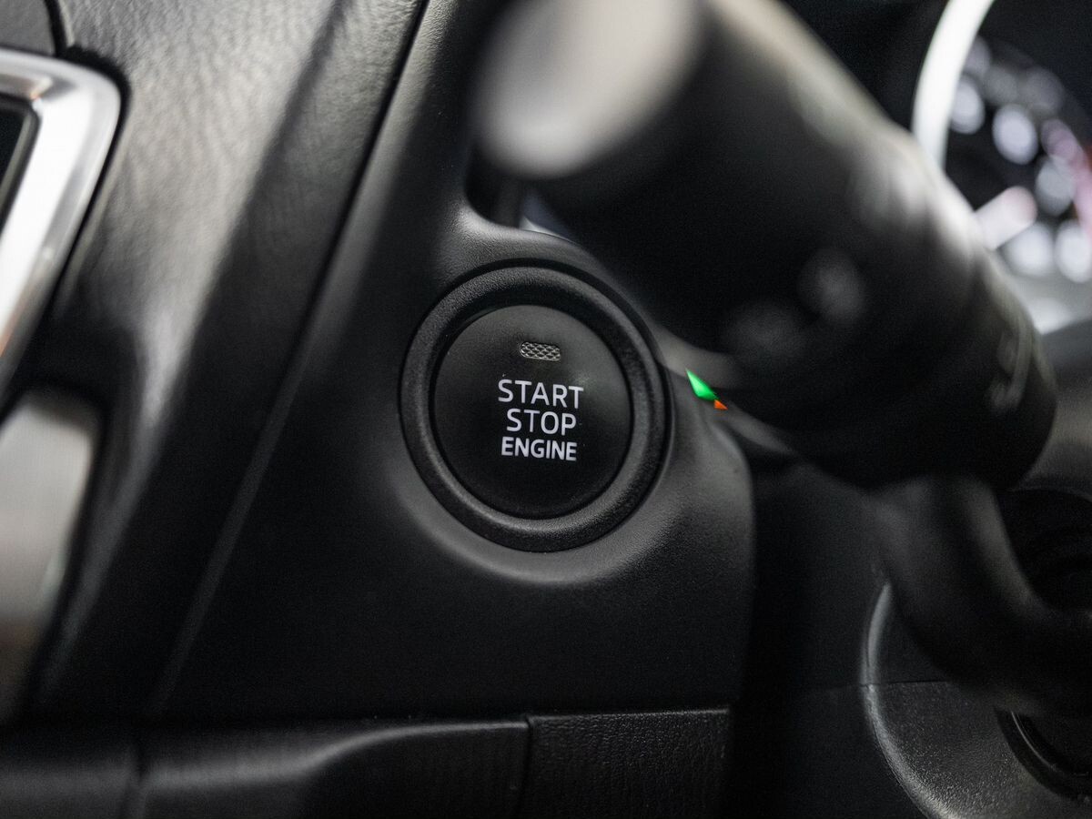 Mazda Axela 2015 - фото автомобиля