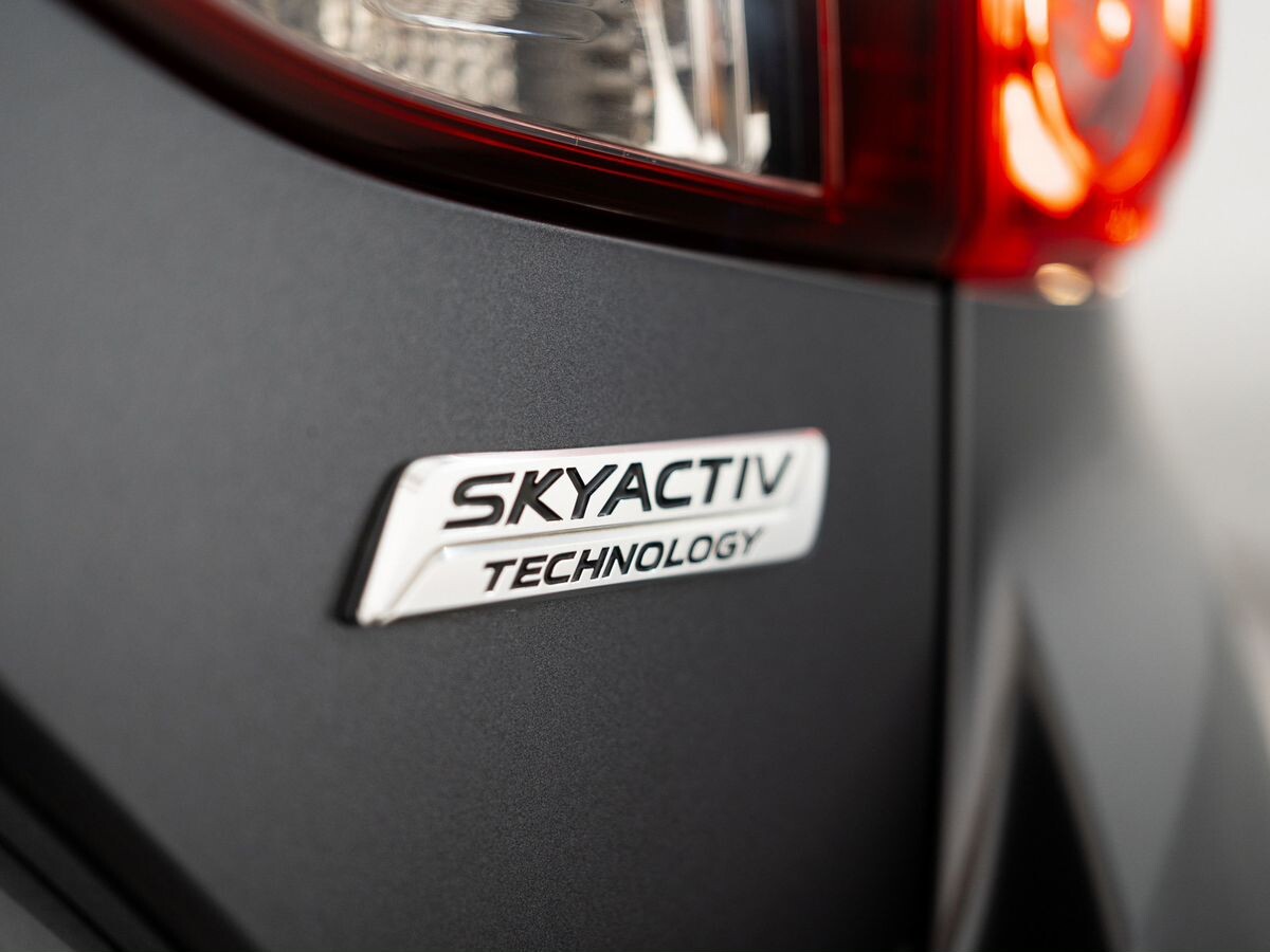 Mazda Axela 2015 - фото автомобиля