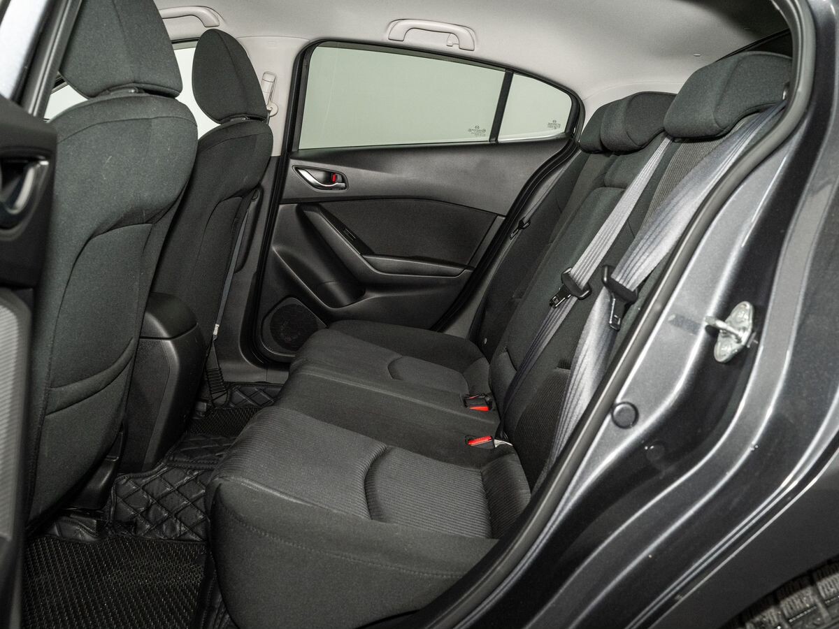 Mazda Axela 2015 - фото автомобиля