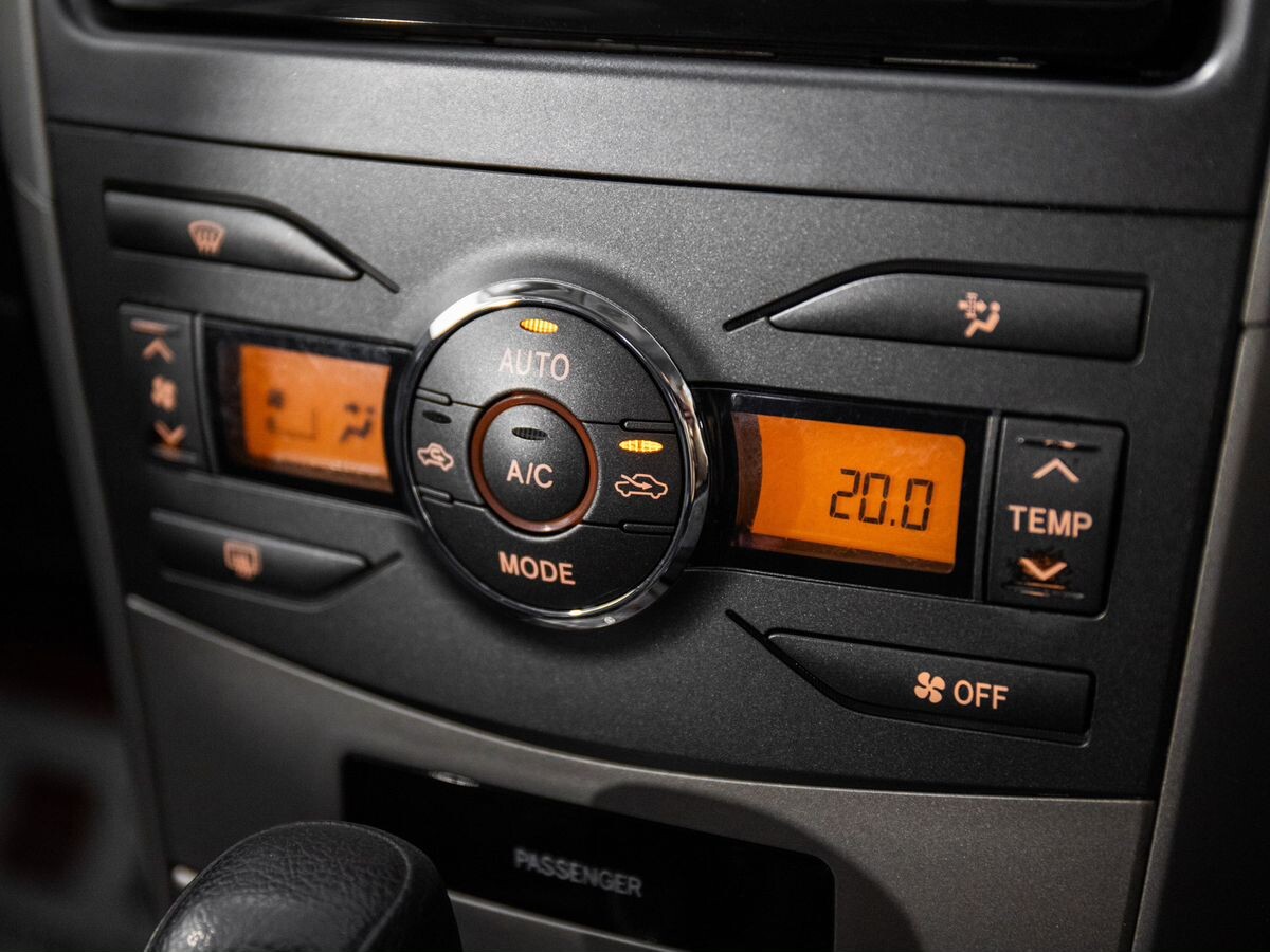 Toyota Corolla Fielder 2008 - фото автомобиля