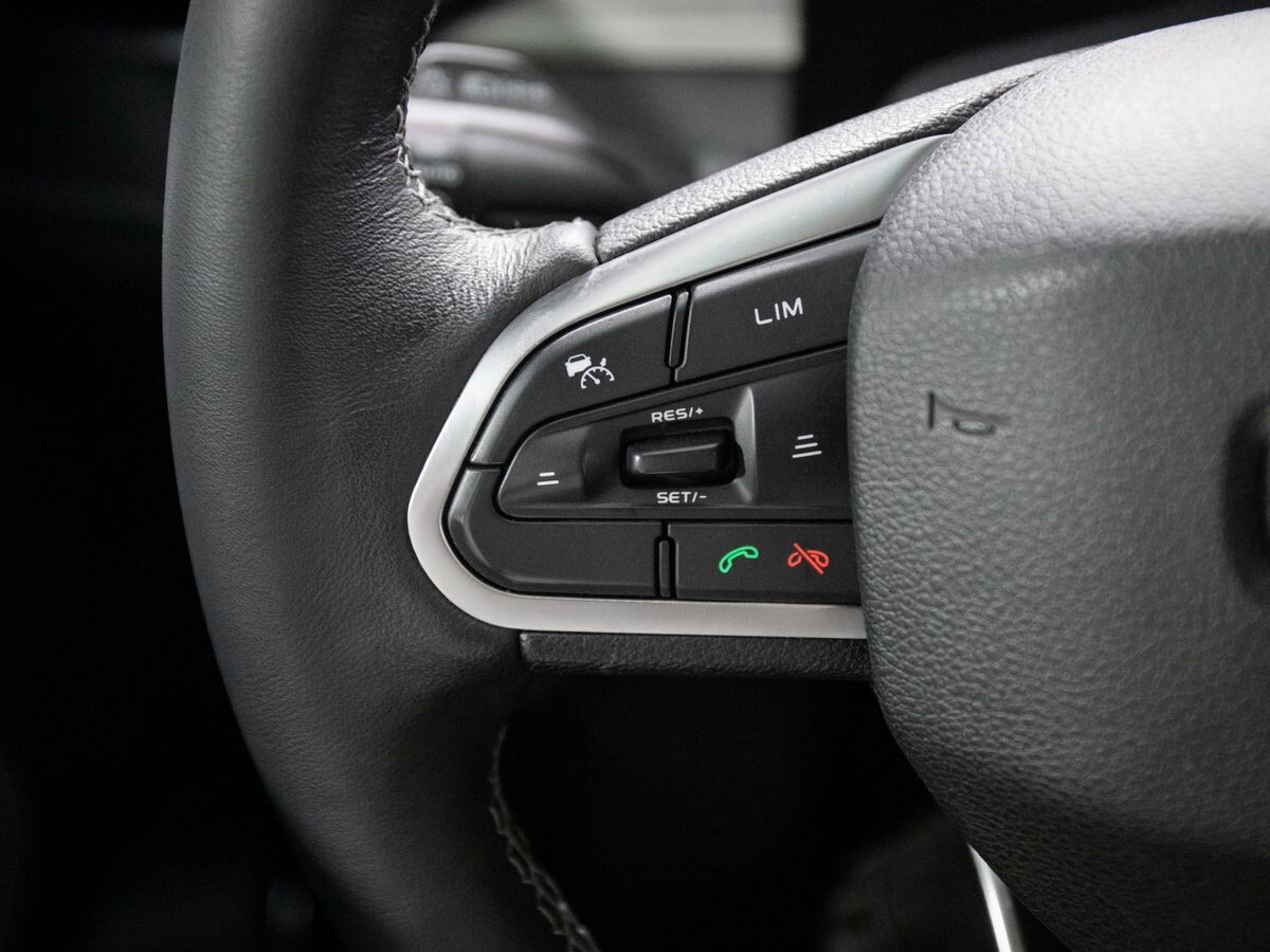 Geely Atlas Pro 2022 - фото автомобиля