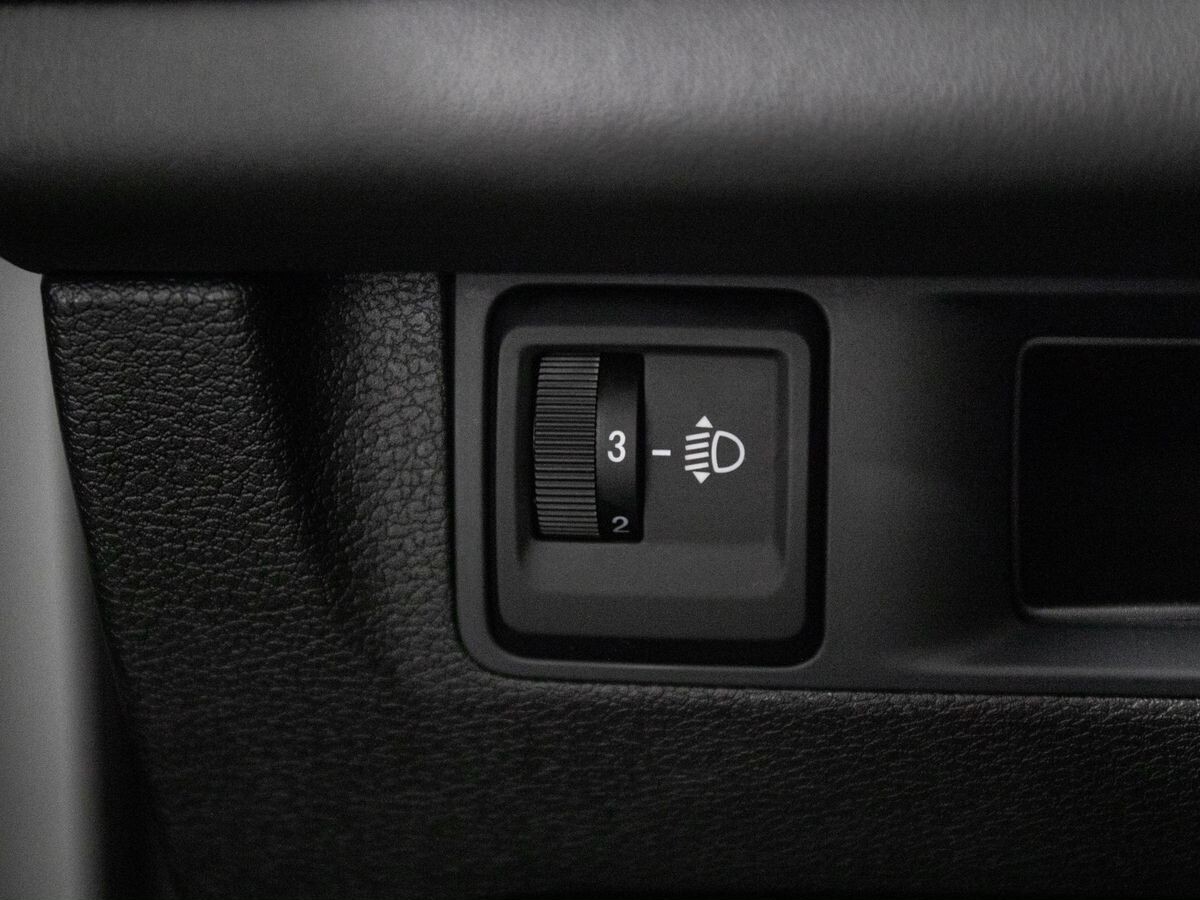 Geely Atlas Pro 2022 - фото автомобиля