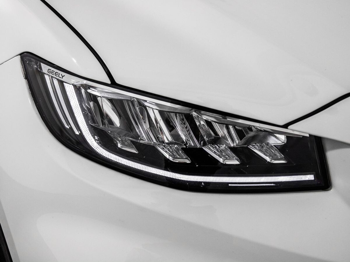 Geely Atlas Pro 2022 - фото автомобиля