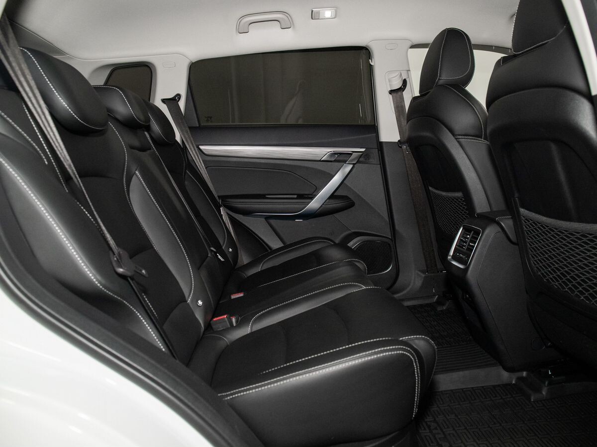 Geely Atlas Pro 2022 - фото автомобиля