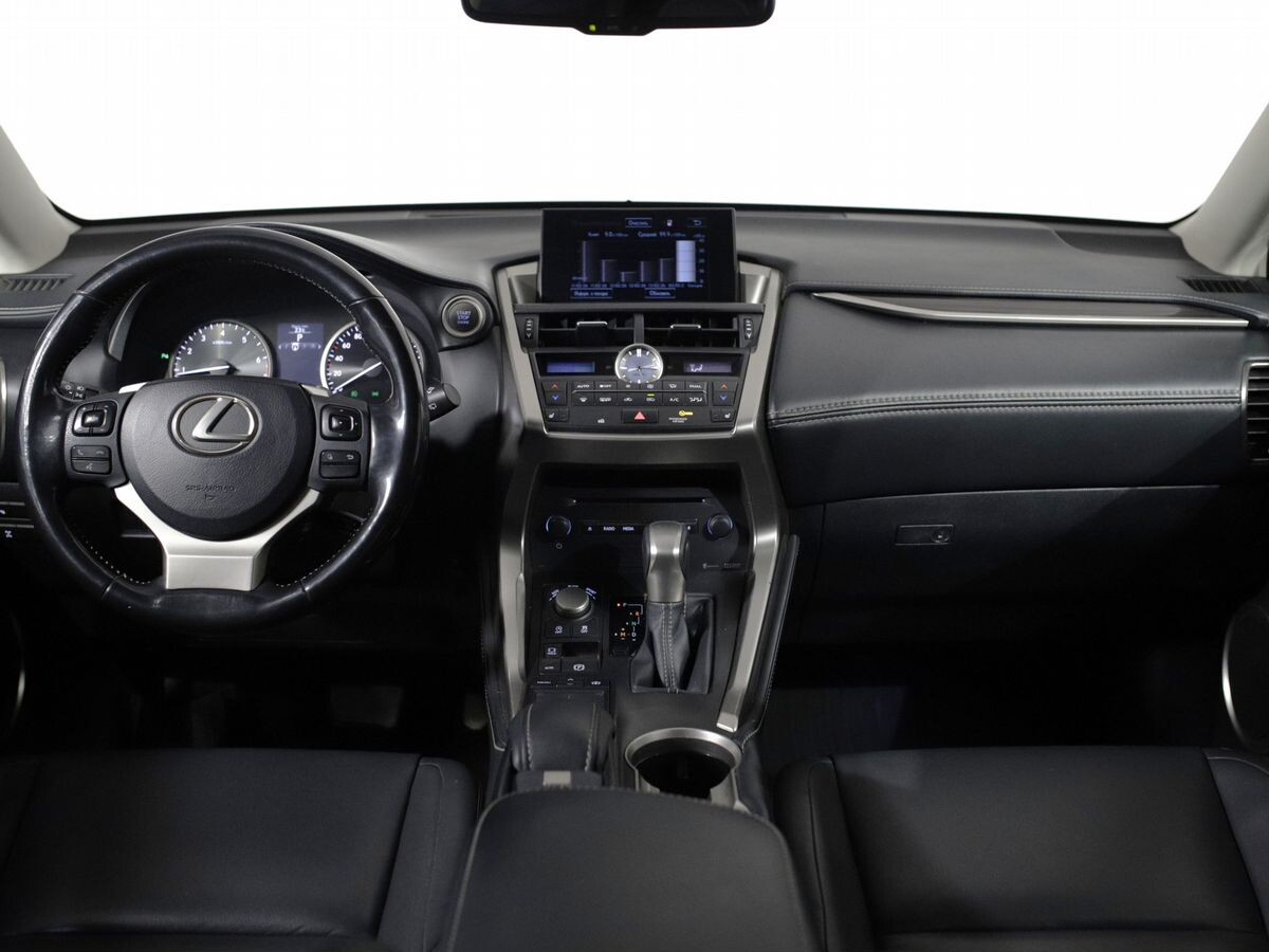 Lexus NX200 2016 - фото автомобиля