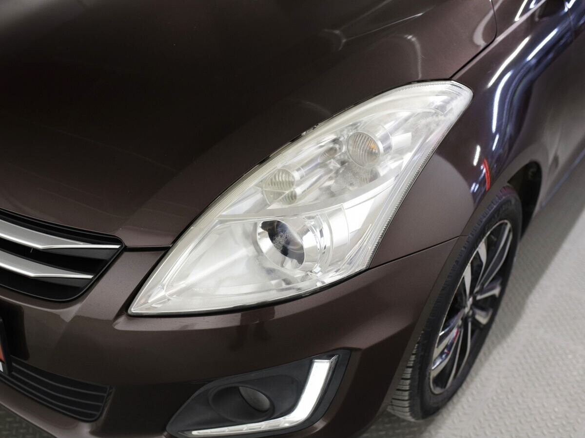 Suzuki Swift 2016 - фото автомобиля