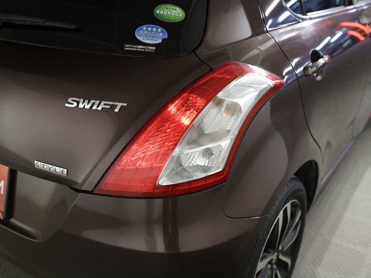 Suzuki Swift 2016 - фото автомобиля
