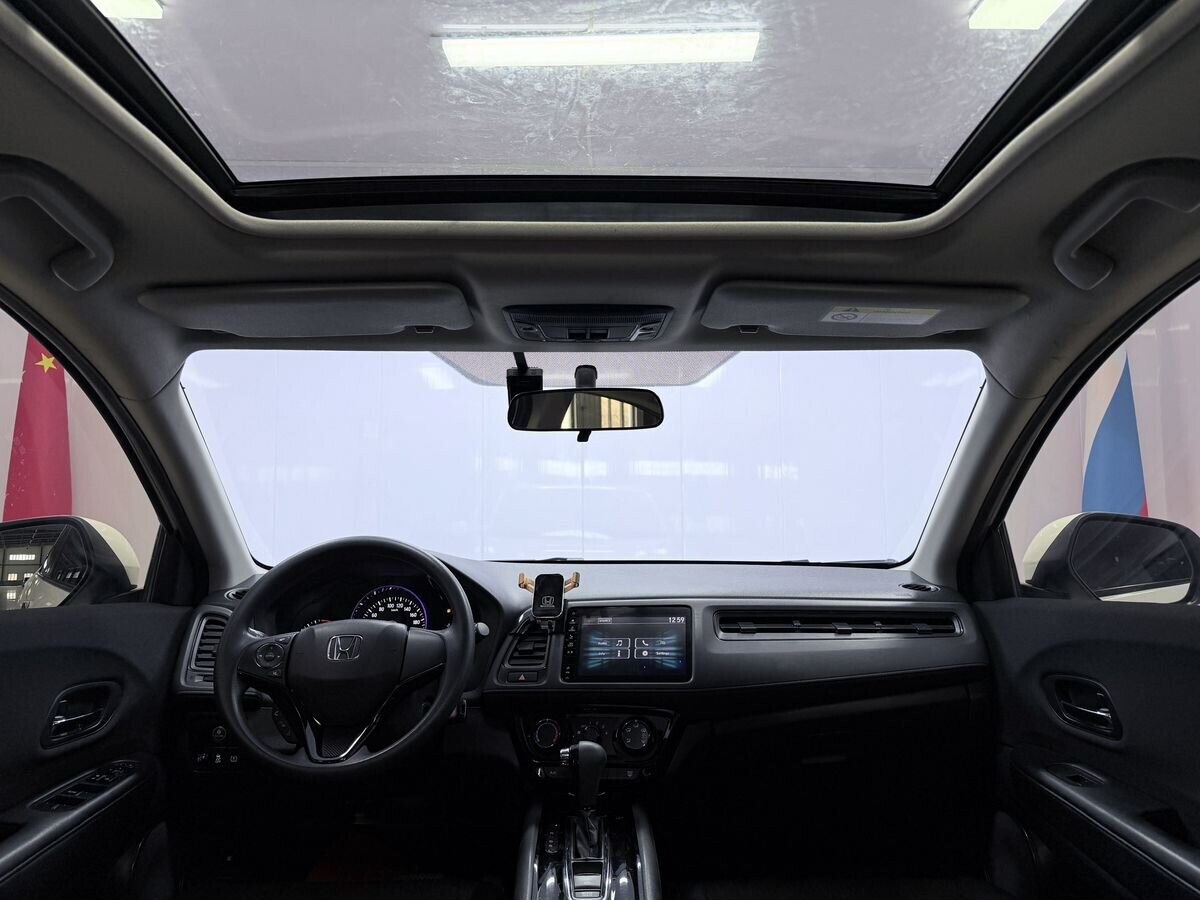 Honda Vezel 2021 - фото автомобиля
