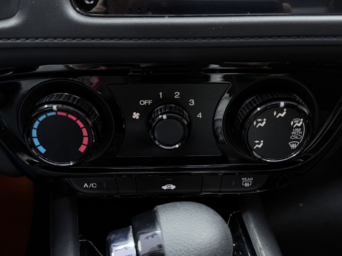 Honda Vezel 2021 - фото автомобиля