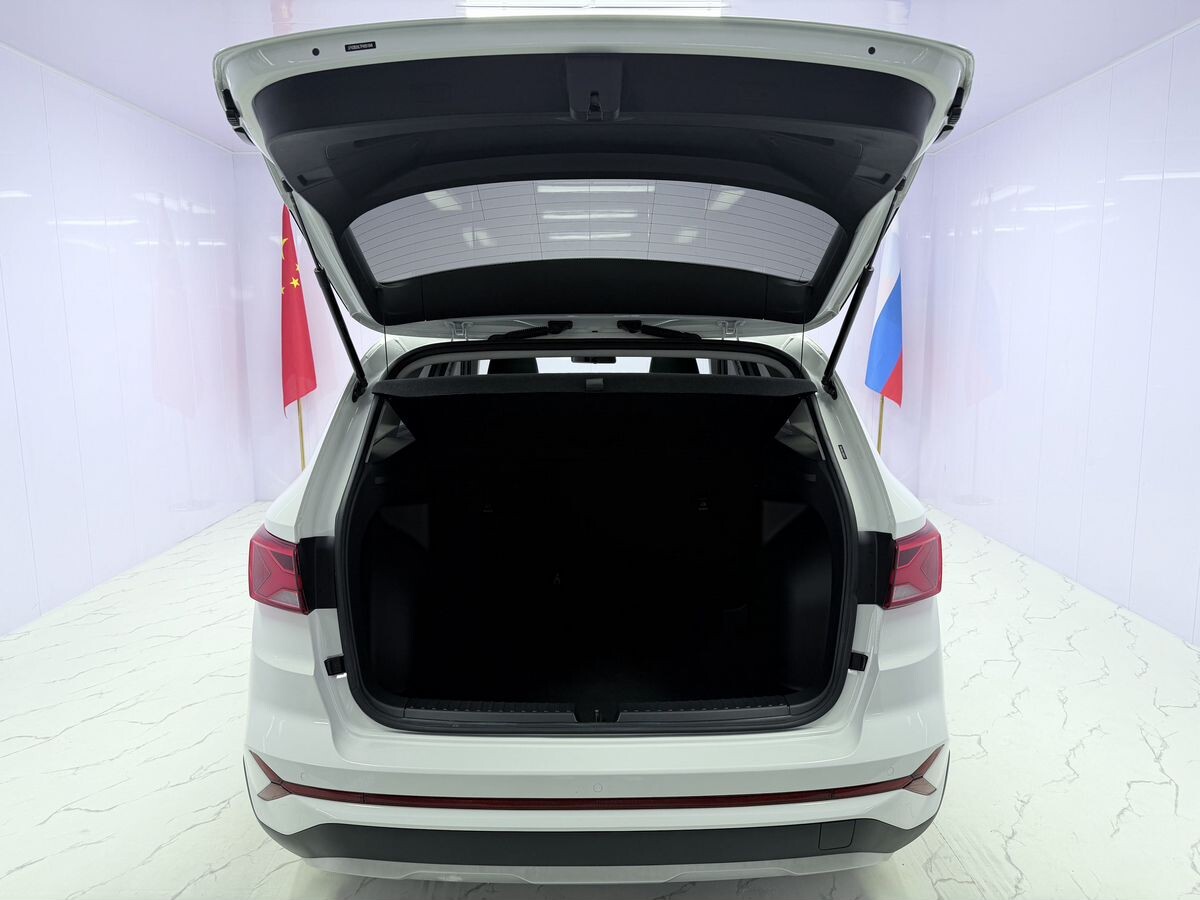 Jetta VS7 2023 - фото автомобиля