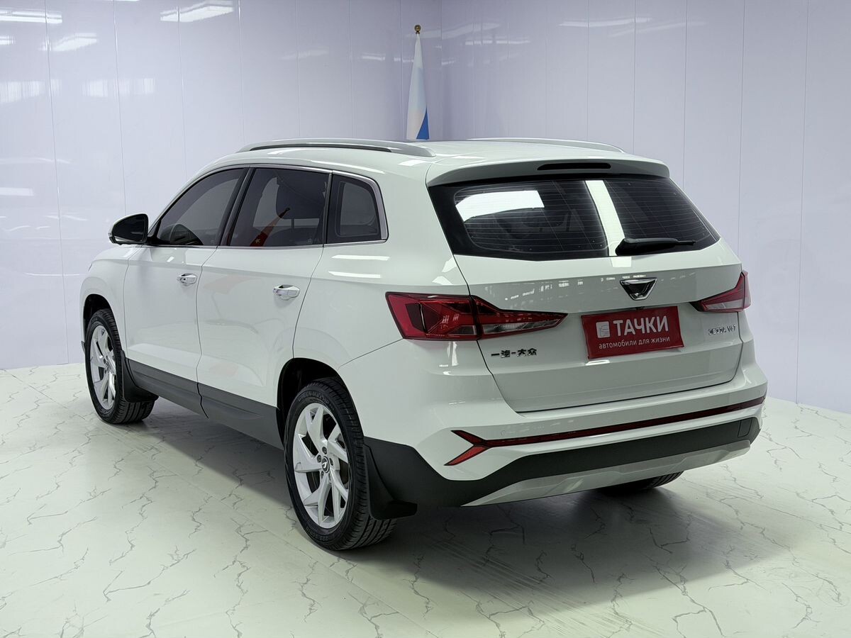 Jetta VS7 2023 - фото автомобиля