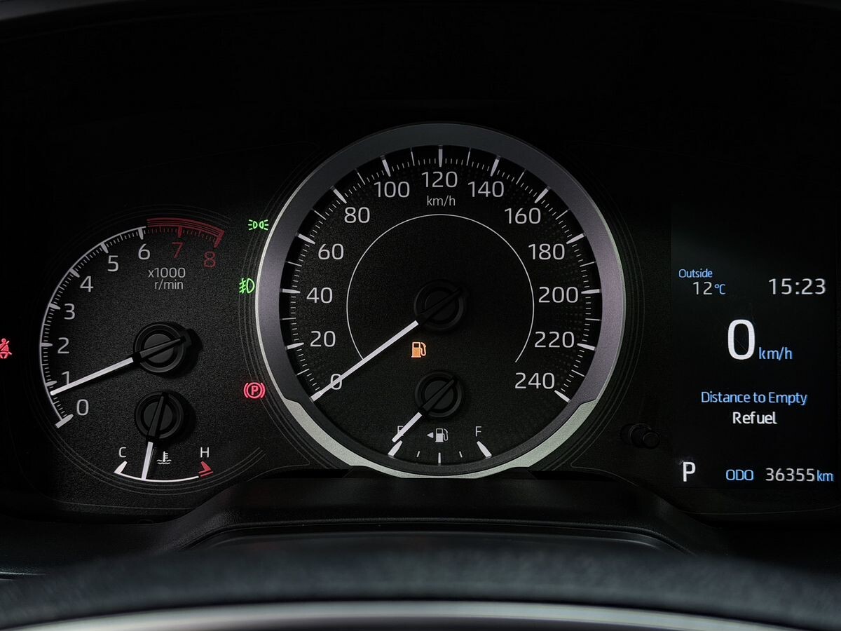 Toyota Corolla 2022 - фото автомобиля
