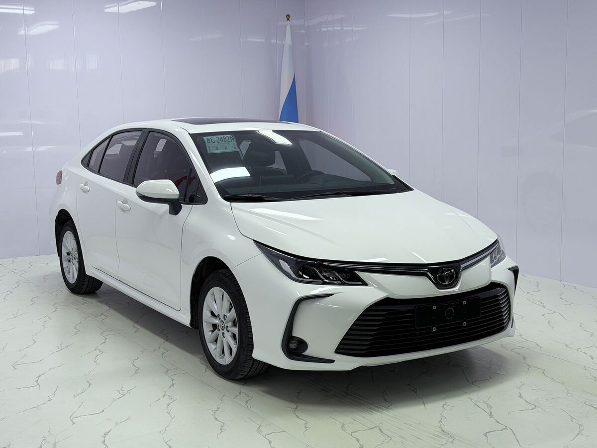 Toyota Corolla 2022 - фото автомобиля
