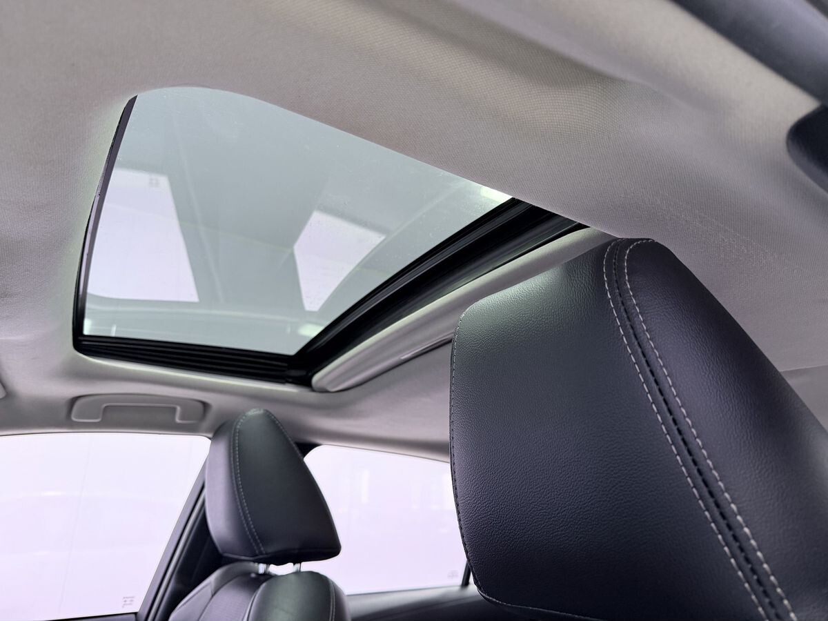 Toyota Corolla 2022 - фото автомобиля
