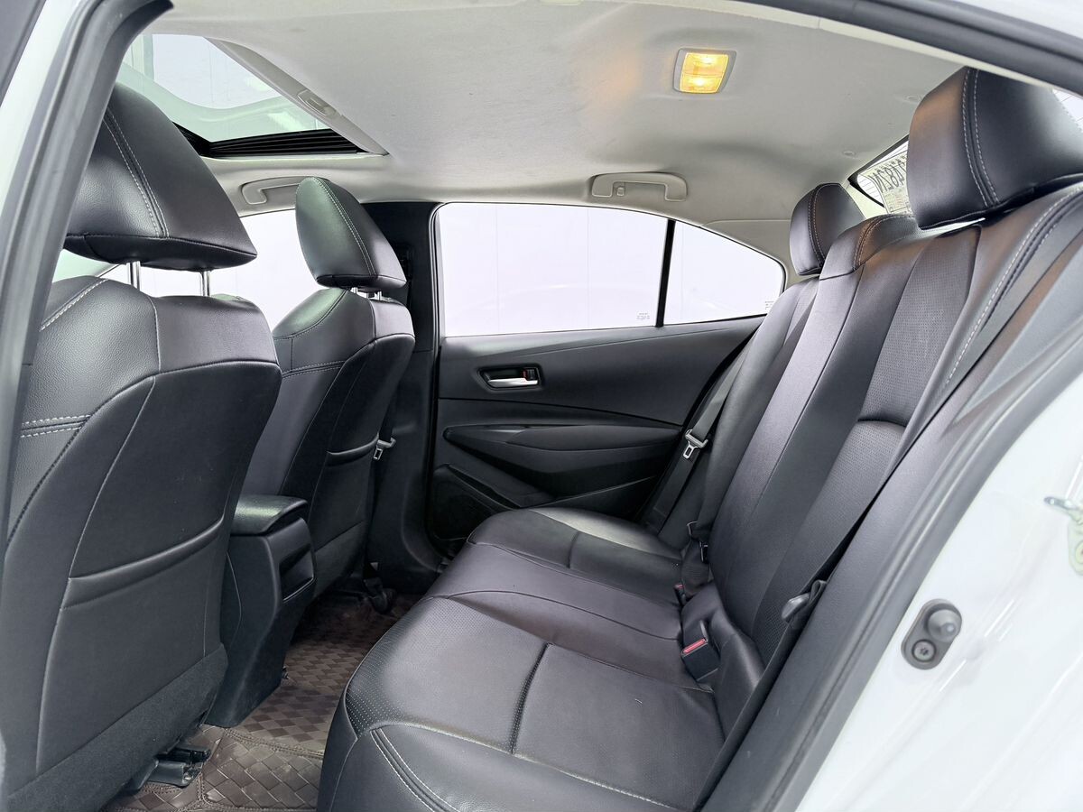 Toyota Corolla 2022 - фото автомобиля