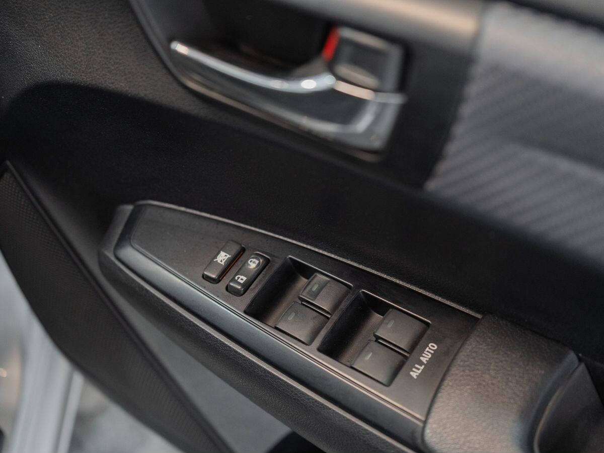 Toyota Corolla Fielder 2014 - фото автомобиля