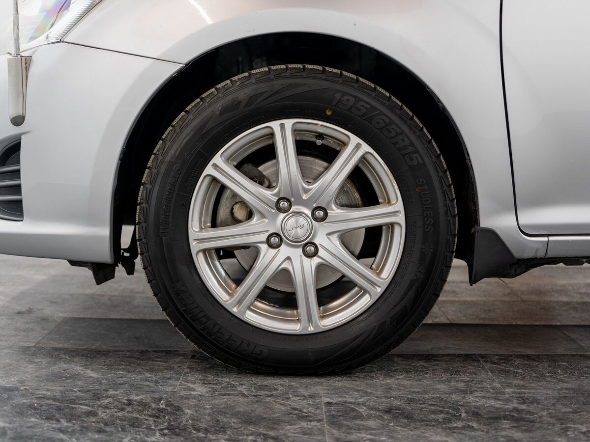 Toyota Corolla Fielder 2014 - фото автомобиля
