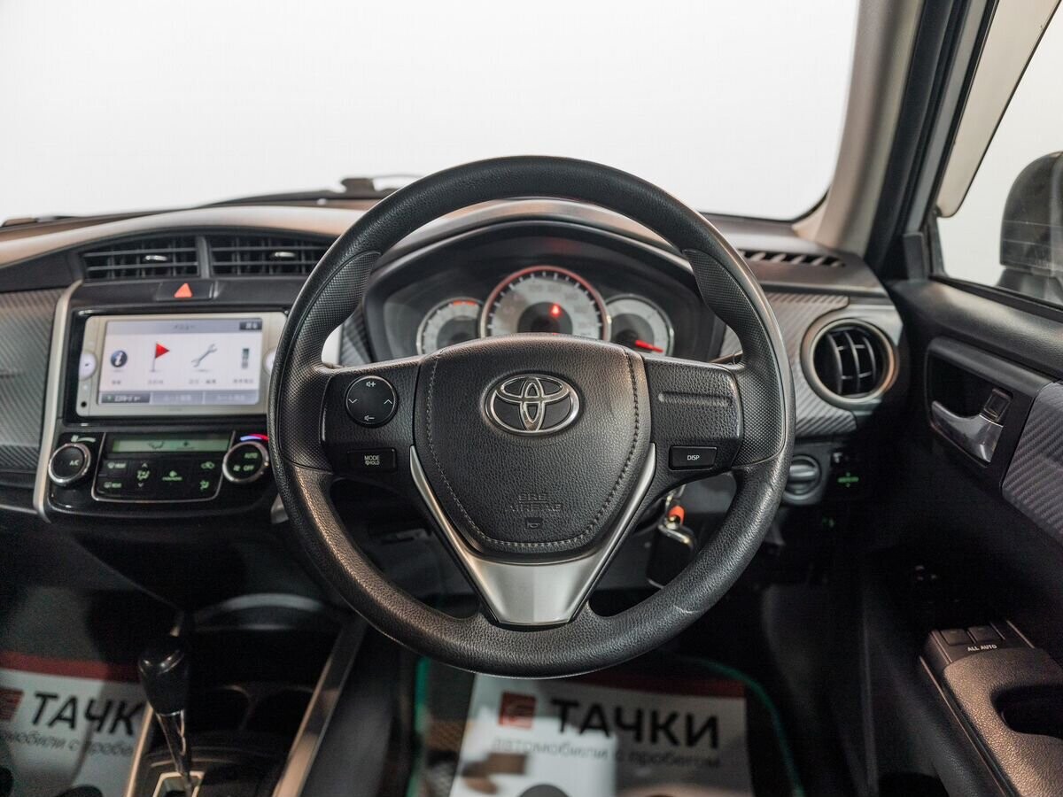 Toyota Corolla Fielder 2014 - фото автомобиля