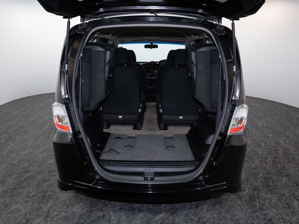 Honda Freed 2014 - фото автомобиля