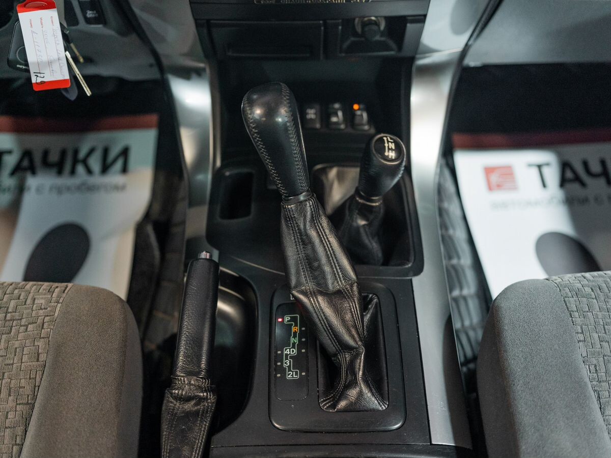 Toyota Land Cruiser Prado 2006 - фото автомобиля