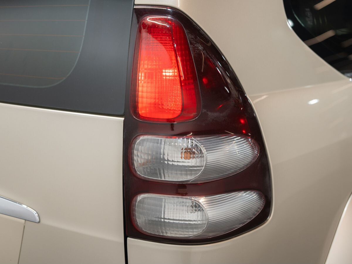 Toyota Land Cruiser Prado 2006 - фото автомобиля