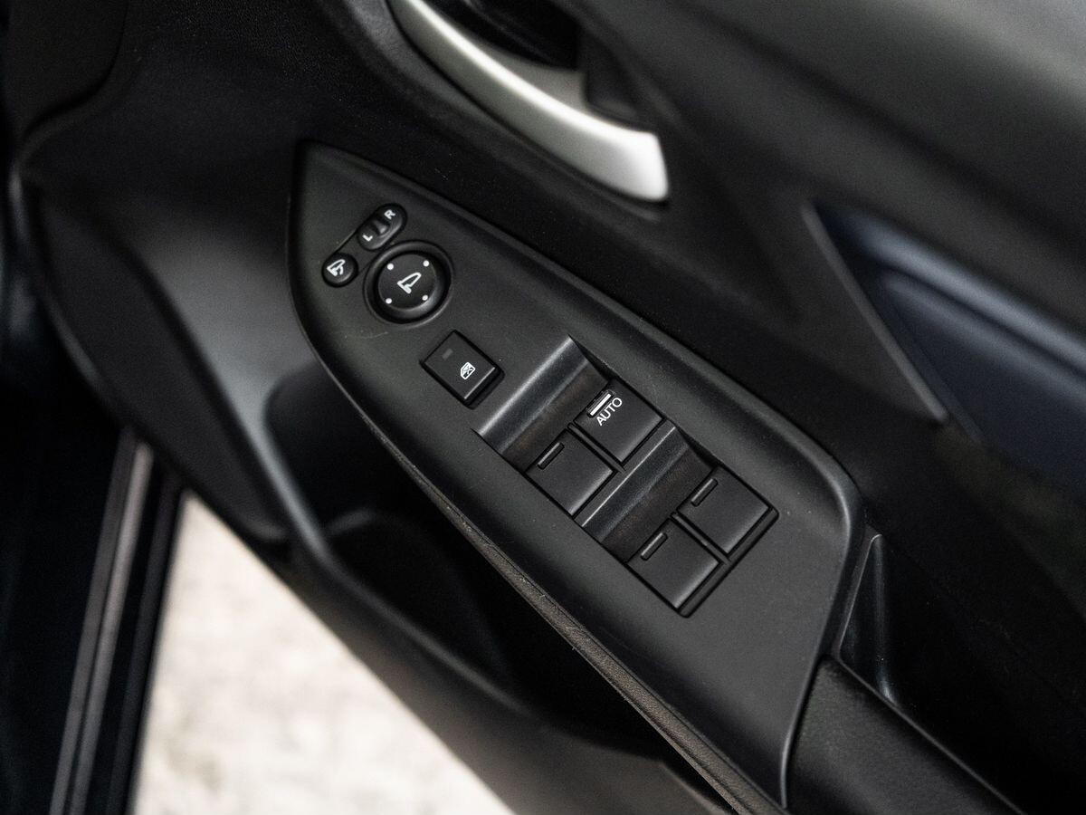 Honda Shuttle 2016 - фото автомобиля
