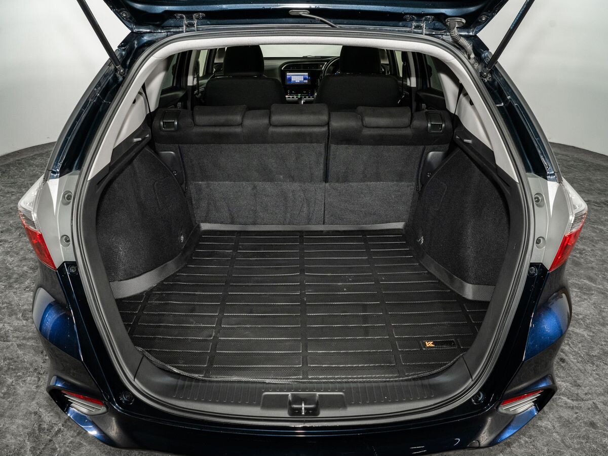 Honda Shuttle 2016 - фото автомобиля
