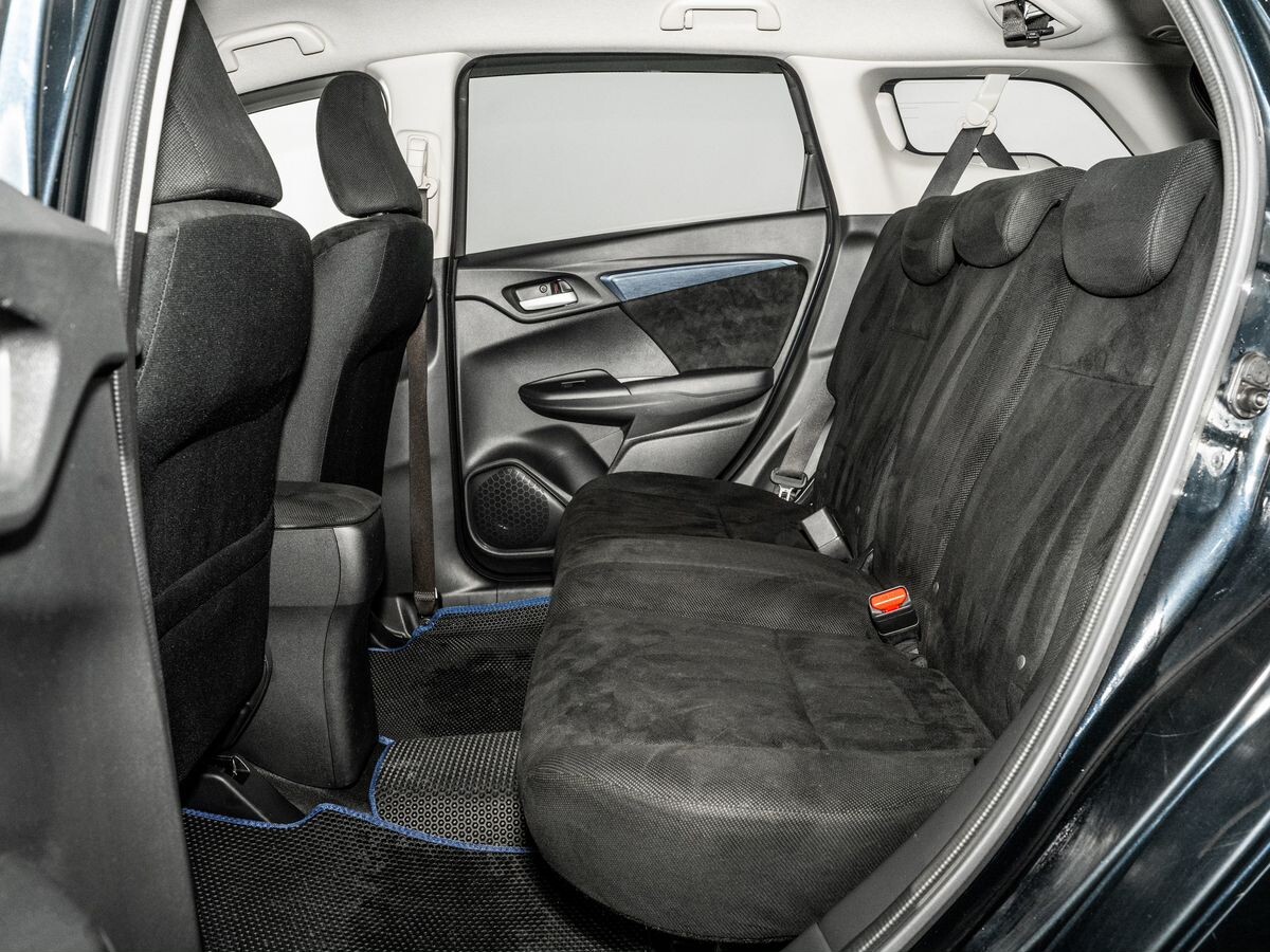 Honda Shuttle 2016 - фото автомобиля