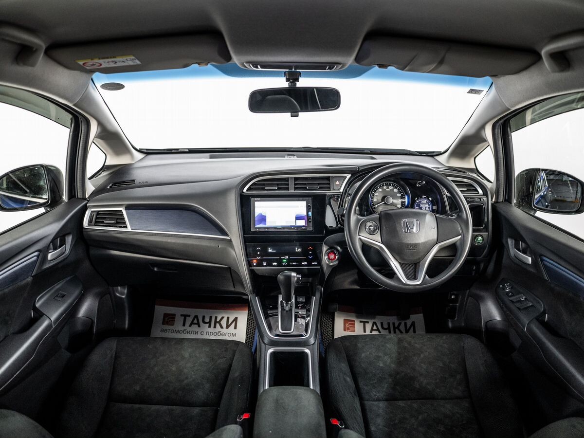 Honda Shuttle 2016 - фото автомобиля