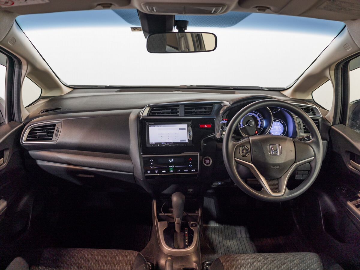 Honda Fit 2015 - фото автомобиля