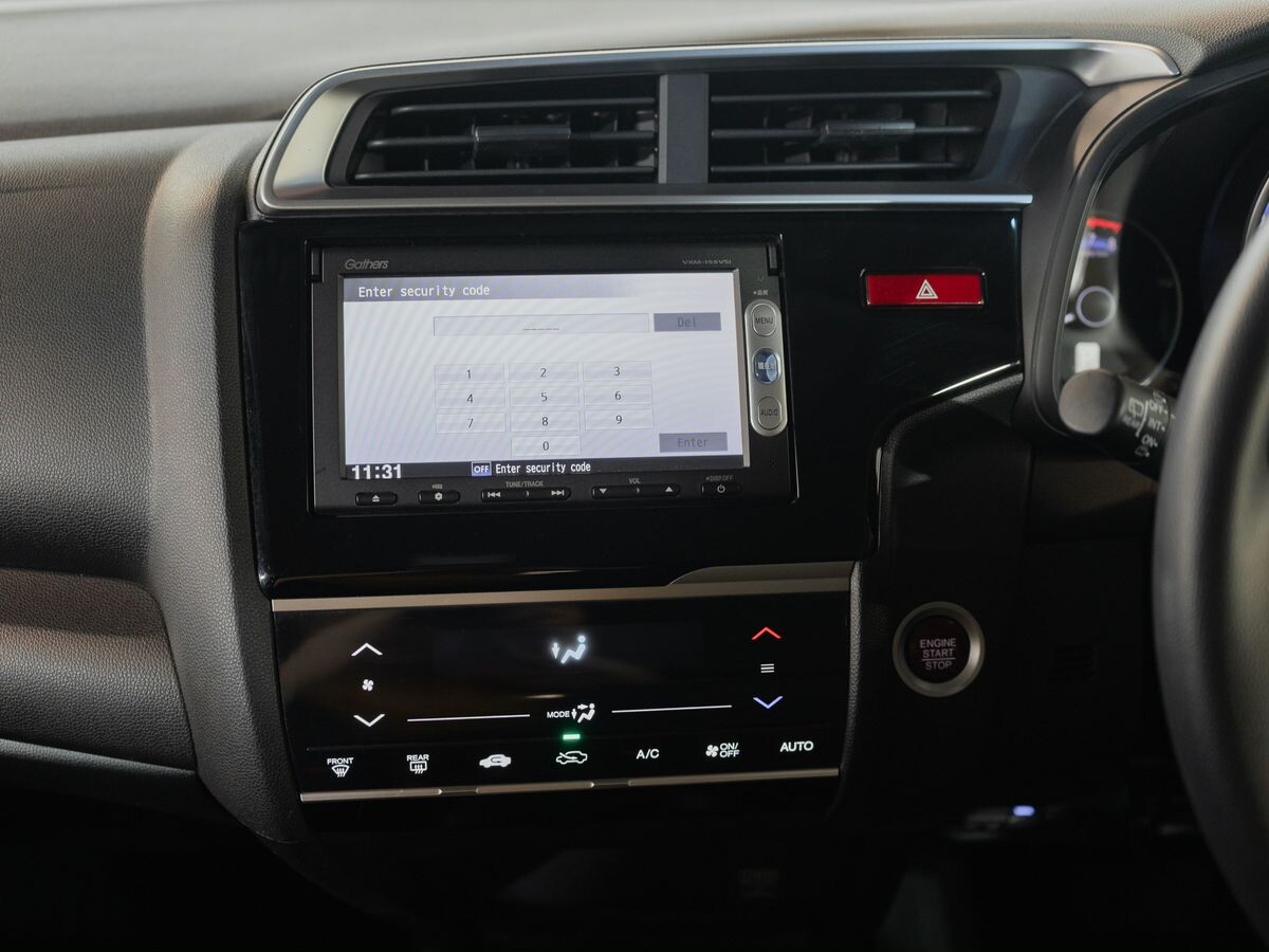 Honda Fit 2015 - фото автомобиля