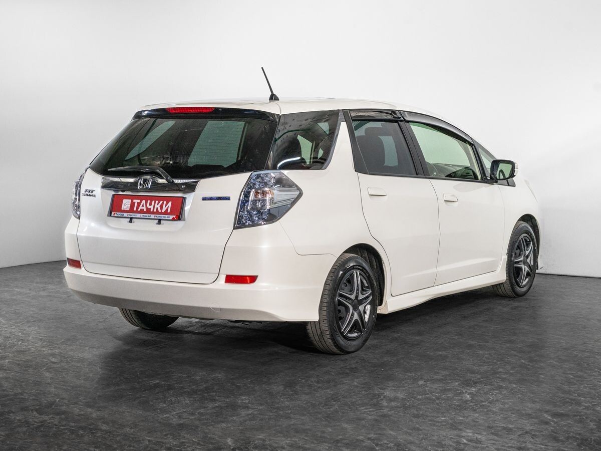 Honda Fit Shuttle 2012 - фото автомобиля