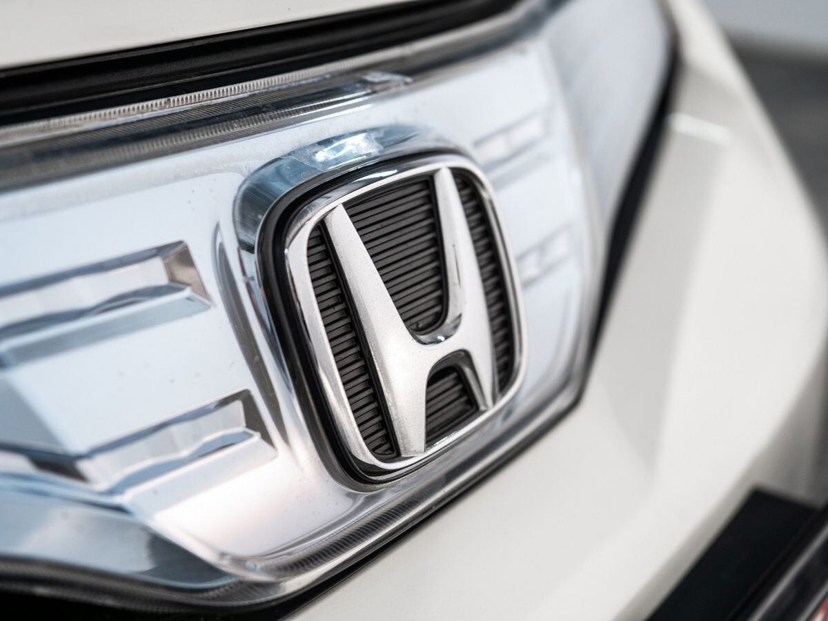 Honda Fit Shuttle 2012 - фото автомобиля